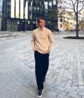 Встретьте Мужчинa : Саша, 27 лет до Германия  Berlin